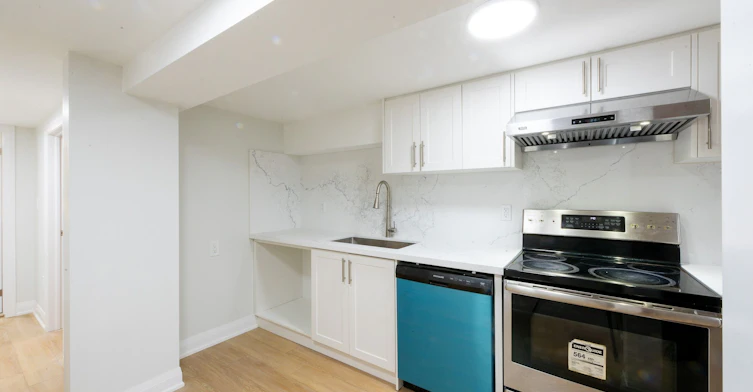 BSMT-1 Clydesdale Drive, Toronto, ON, M2J 3N1 - 7