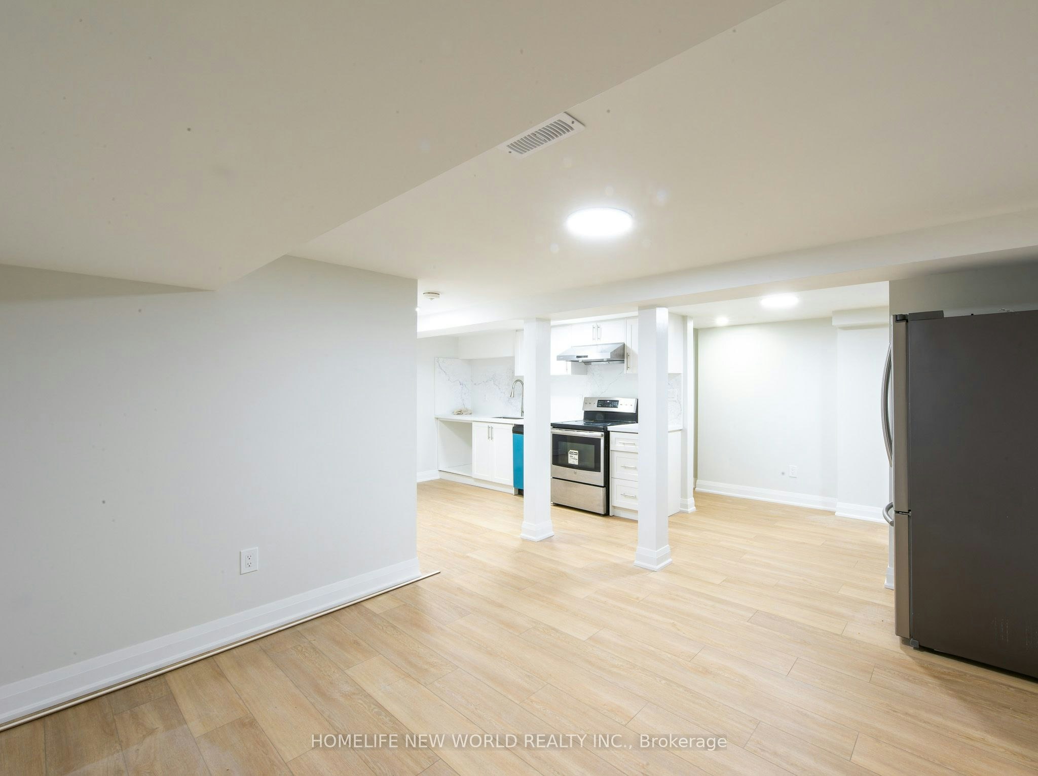 BSMT-1 Clydesdale Drive, Toronto, ON, M2J 3N1 - 10