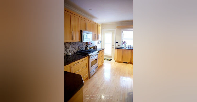 Main-123 Helendale Avenue, Toronto, ON, M4R 1C6 - 4