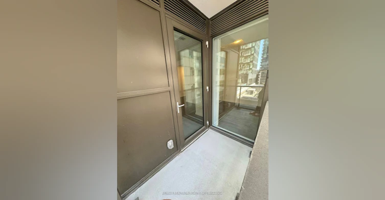 712-8 Widmer Street, Toronto, ON, M5V 0W6 - 15