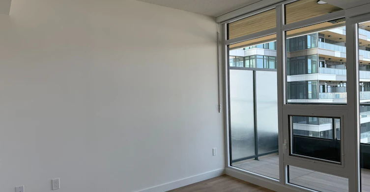 4008-3 Concord Cityplace Way, Toronto, ON, M5V 0X4 - 8