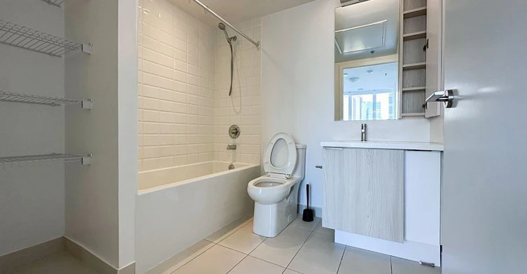 806-203 College Street, Toronto, ON, M5T 1P9 - 4