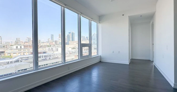 806-203 College Street, Toronto, ON, M5T 1P9
