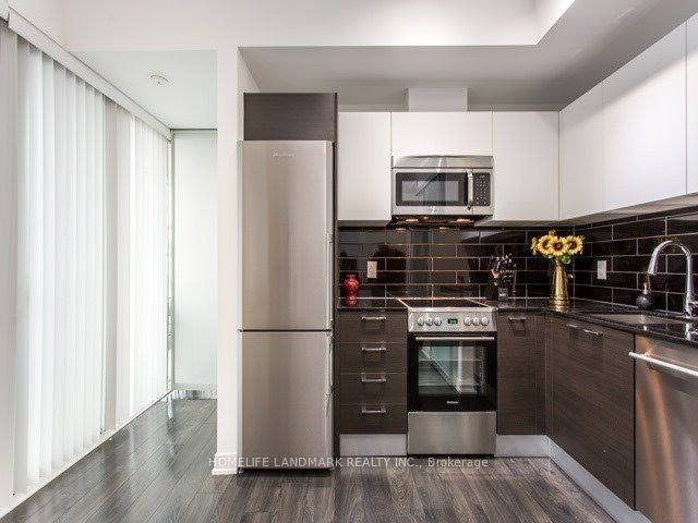 3809-42 Charles Street E, Toronto, ON, M4Y 1T4 - 5