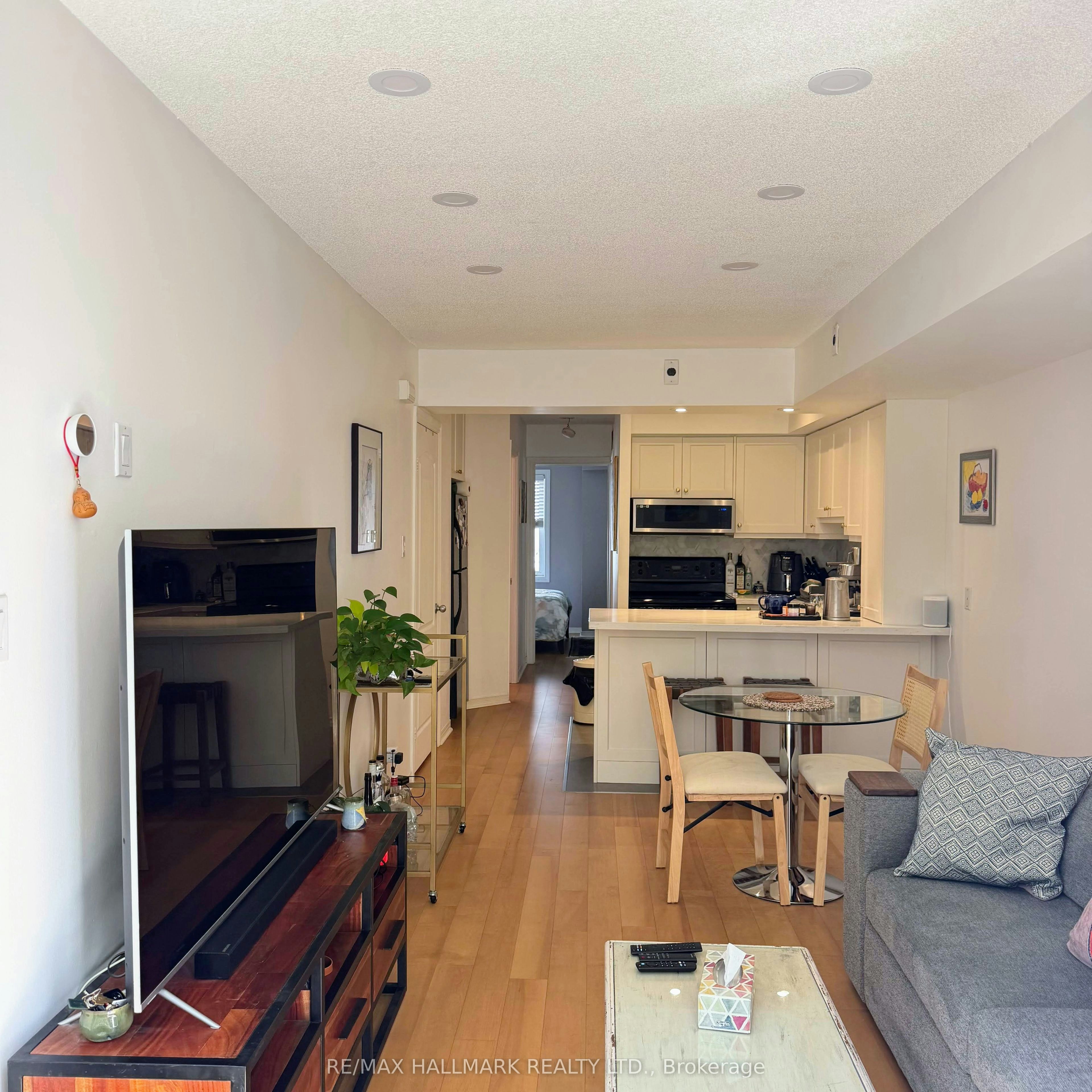 3009-12 Sudbury Street S, Toronto, ON, M6J 3W7 - 6
