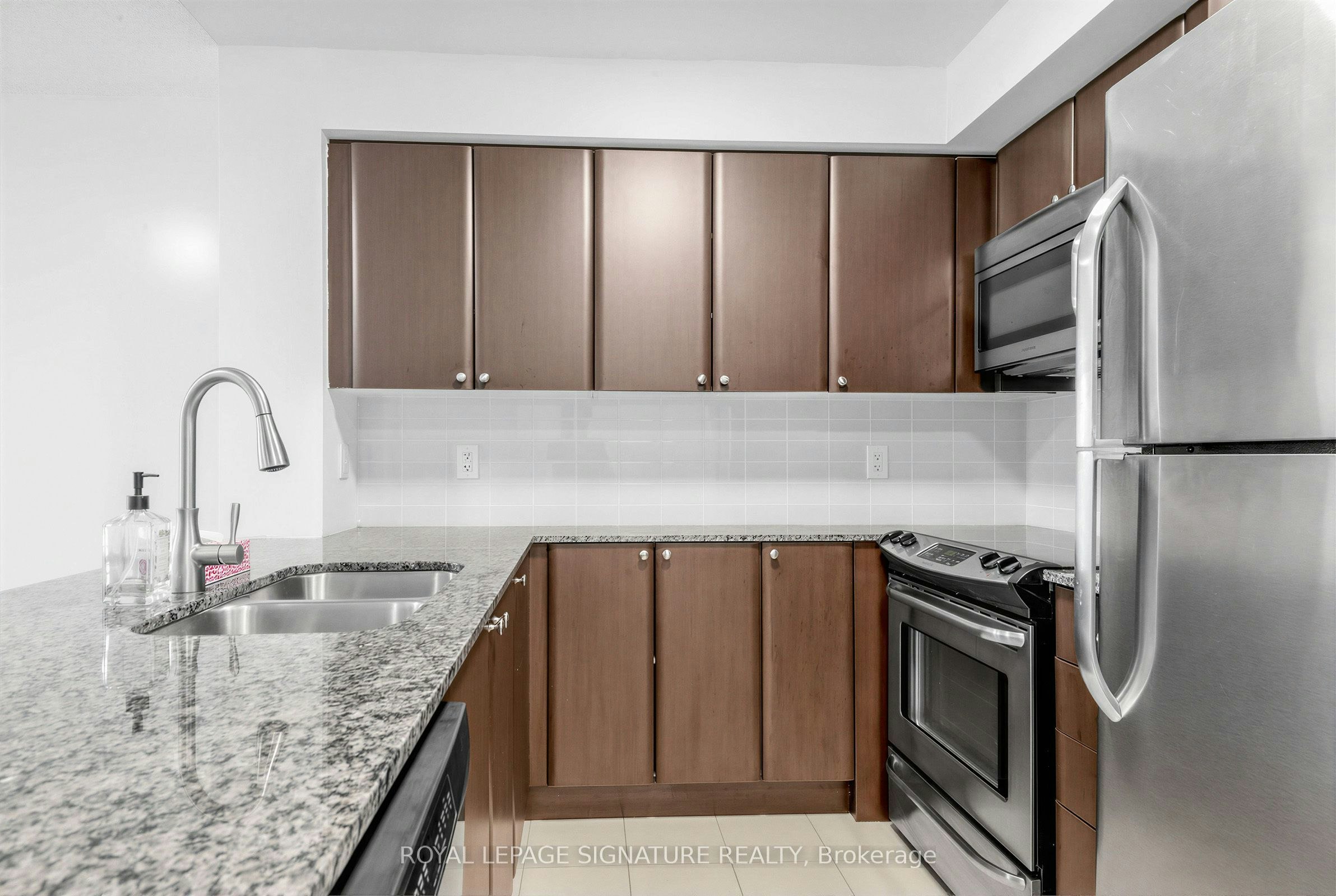 630-525 Wilson Avenue, Toronto, ON, M3H 0A7 - 10