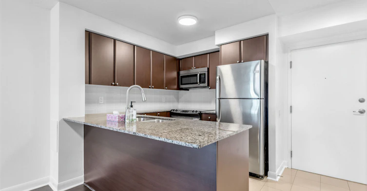 630-525 Wilson Avenue, Toronto, ON, M3H 0A7 - 8