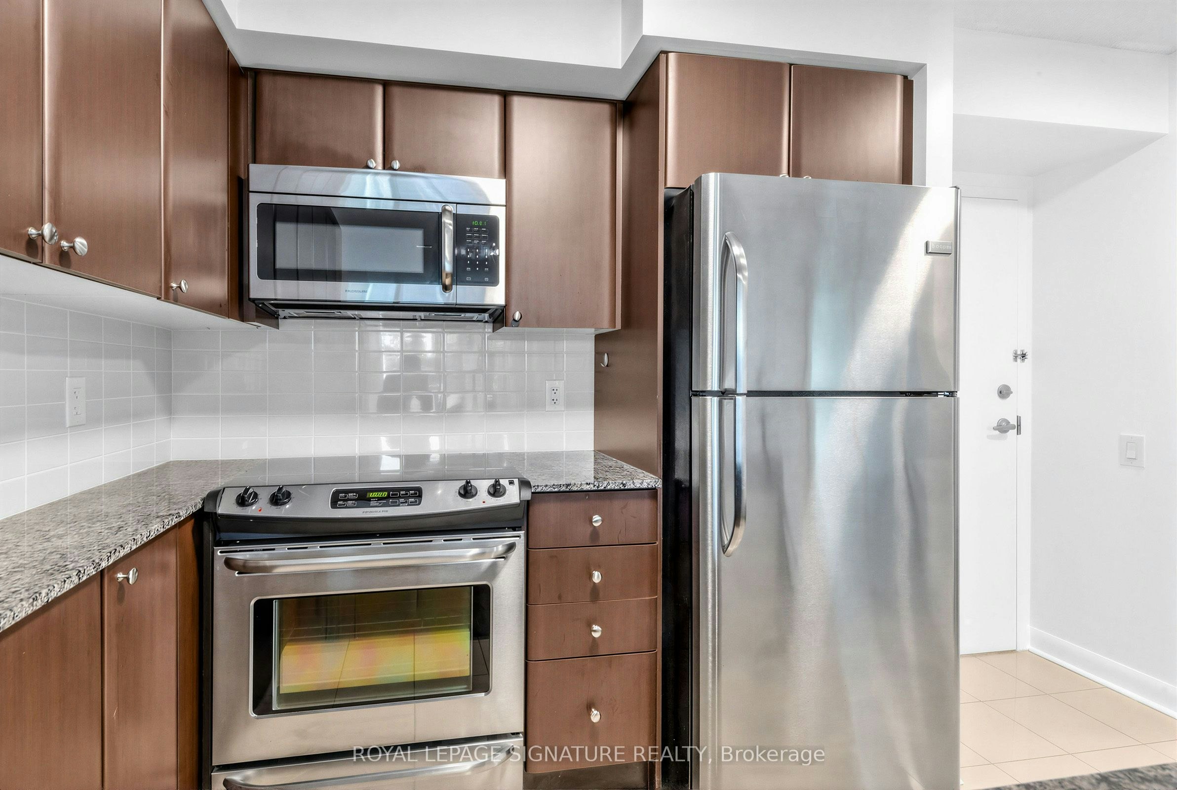 630-525 Wilson Avenue, Toronto, ON, M3H 0A7 - 11