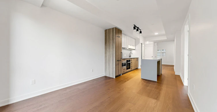 521-91 Montclair Avenue, Toronto, ON, M5P 0B1 - 9