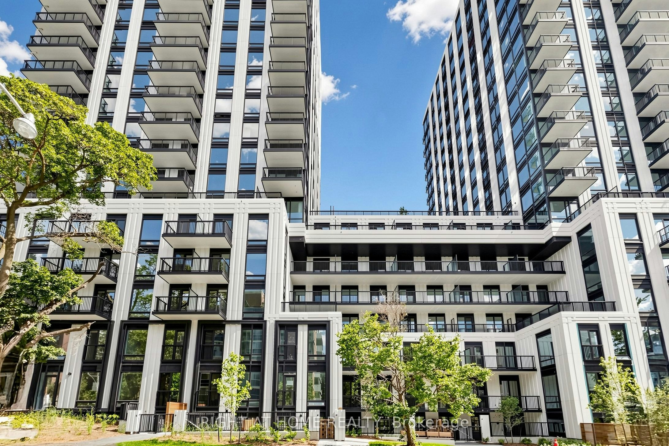 521-91 Montclair Avenue, Toronto, ON, M5P 0B1 - 2