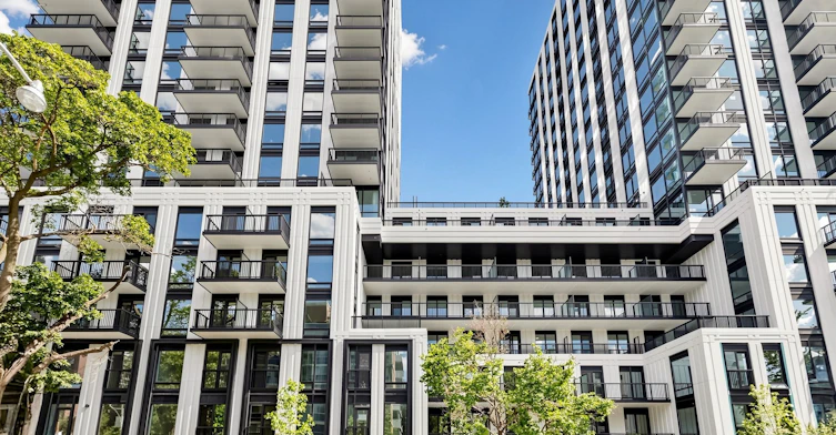 521-91 Montclair Avenue, Toronto, ON, M5P 0B1 - 2