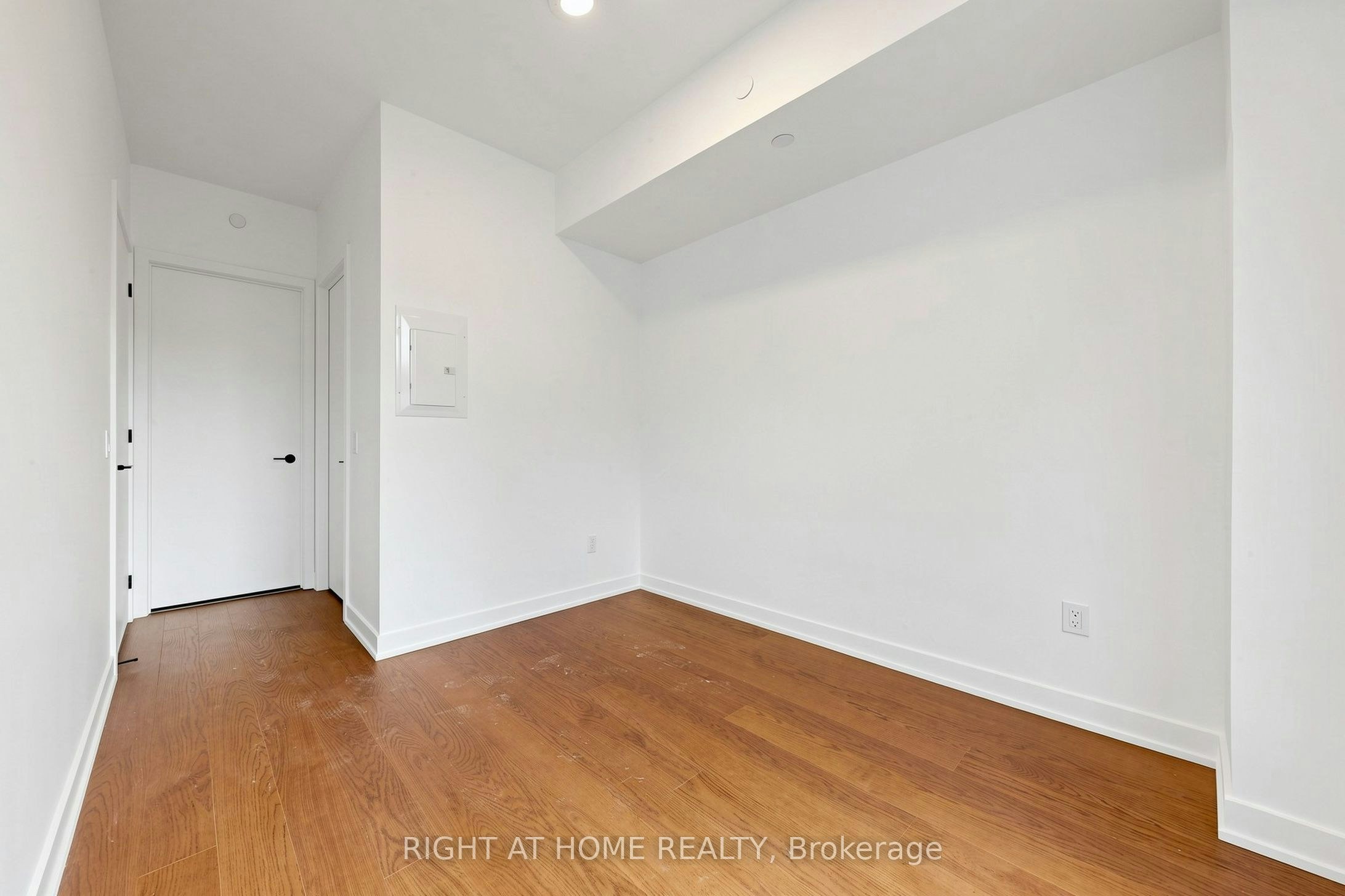 521-91 Montclair Avenue, Toronto, ON, M5P 0B1 - 20