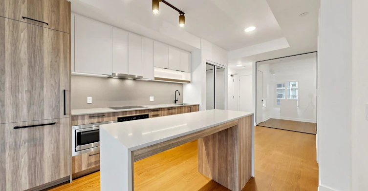 521-91 Montclair Avenue, Toronto, ON, M5P 0B1 - 11