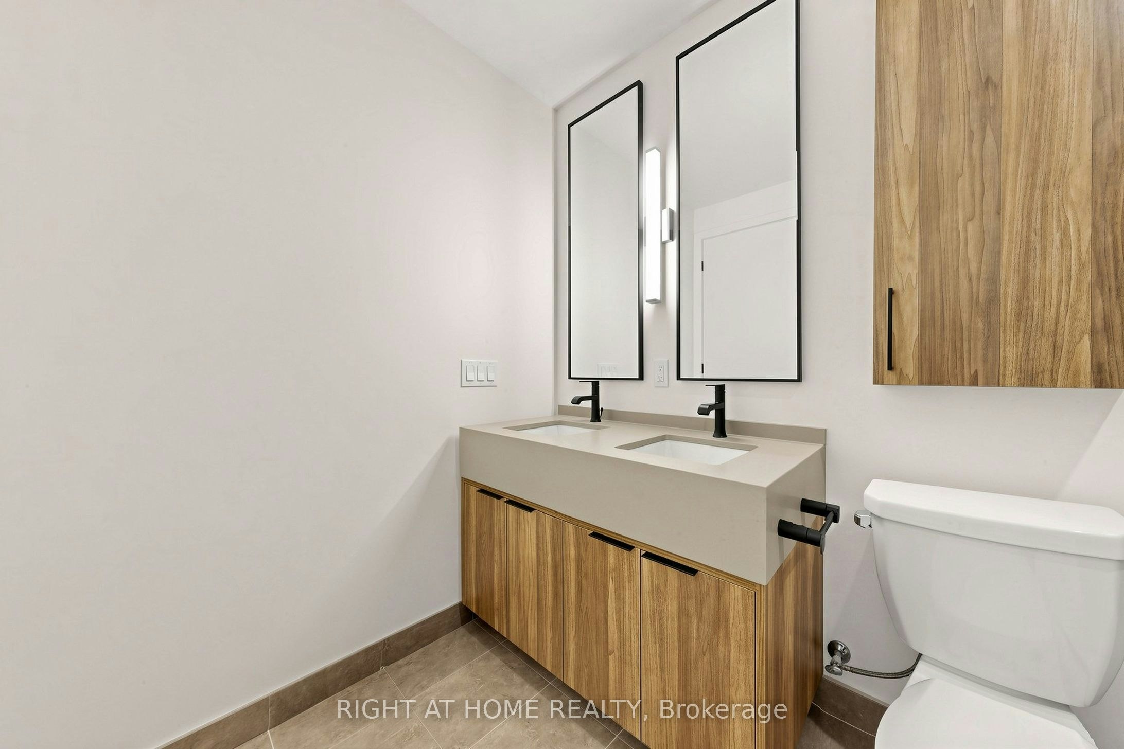 521-91 Montclair Avenue, Toronto, ON, M5P 0B1 - 23