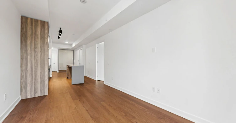 521-91 Montclair Avenue, Toronto, ON, M5P 0B1 - 8