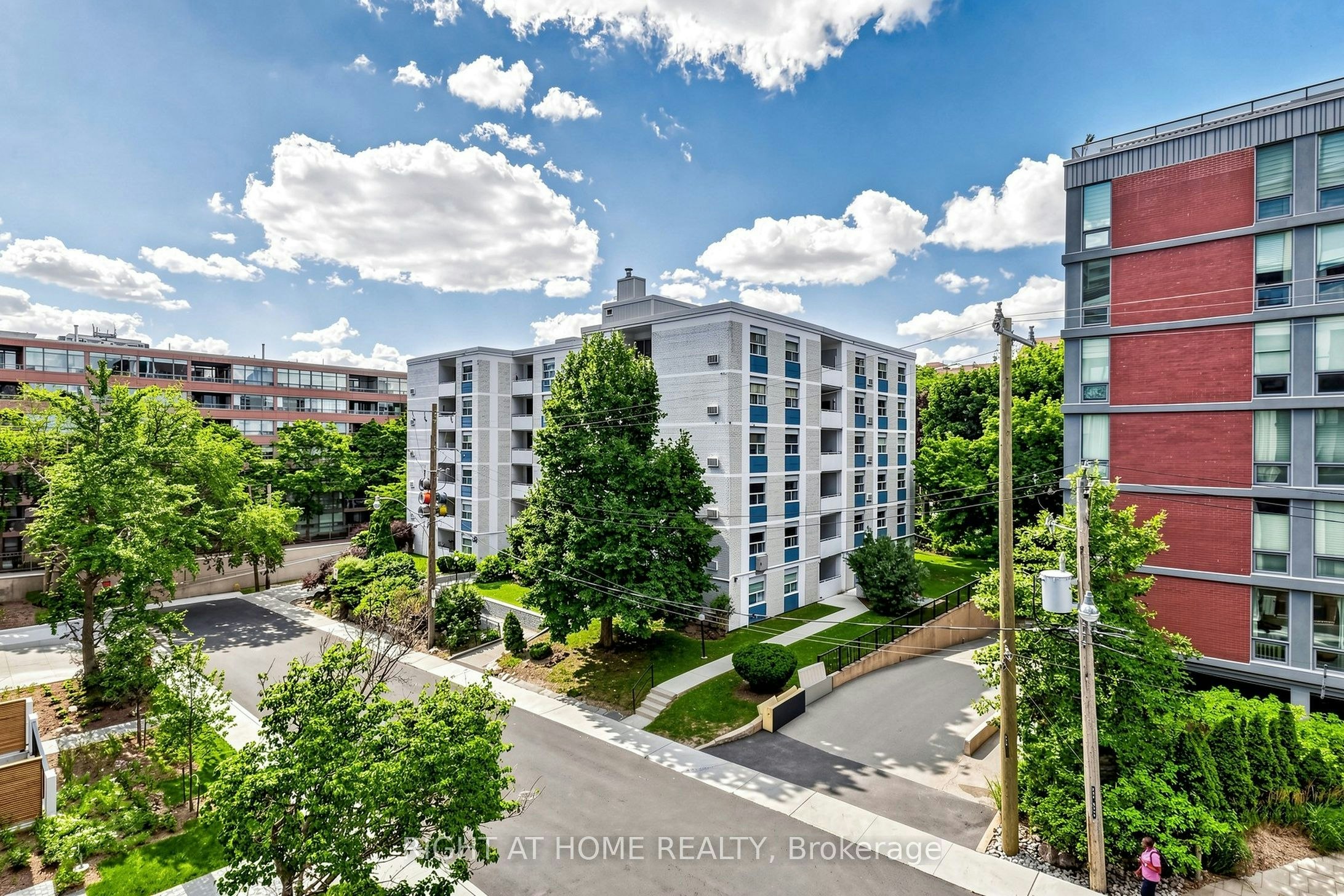 521-91 Montclair Avenue, Toronto, ON, M5P 0B1 - 38