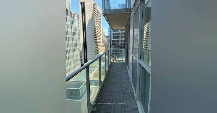 1307-126 Simcoe Street, Toronto, ON, M5H 4E6 - 17