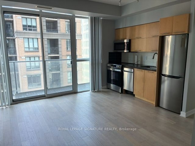 1307-126 Simcoe Street, Toronto, ON, M5H 4E6 - 2
