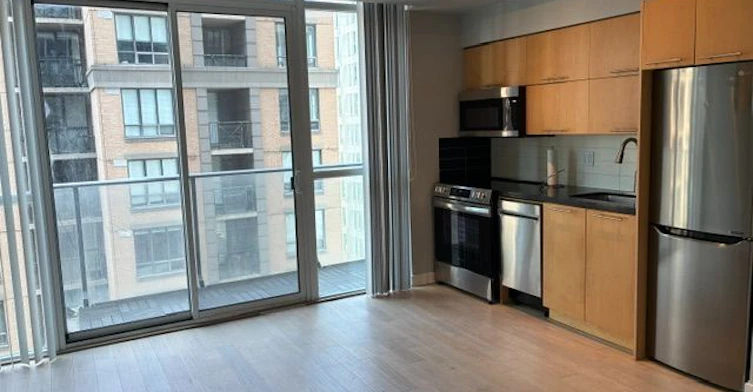 1307-126 Simcoe Street, Toronto, ON, M5H 4E6 - 3