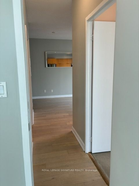 1307-126 Simcoe Street, Toronto, ON, M5H 4E6 - 13