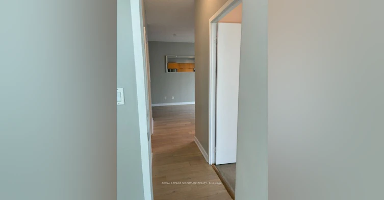 1307-126 Simcoe Street, Toronto, ON, M5H 4E6 - 13