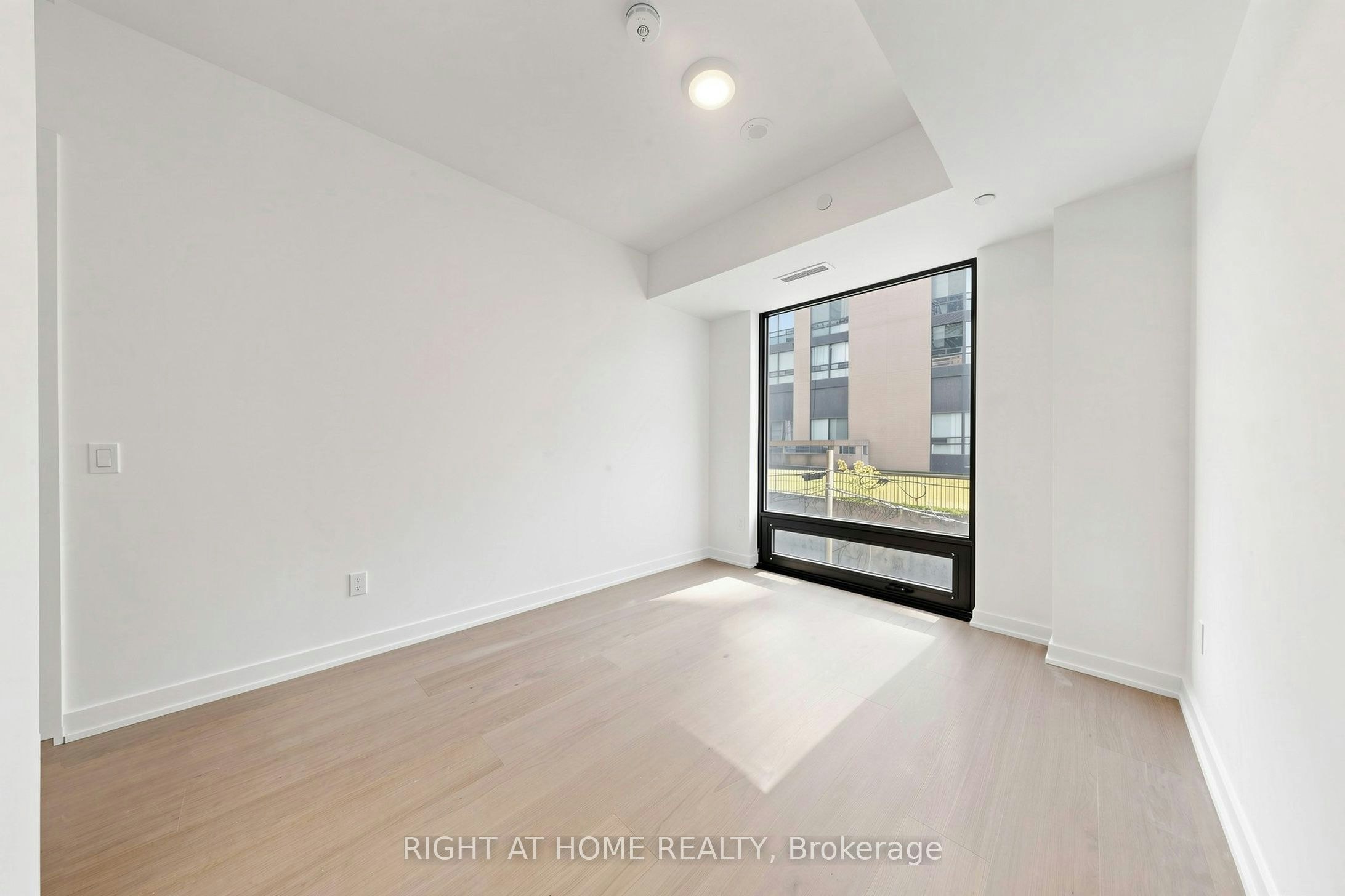 536-91 Montclair Avenue, Toronto, ON, M5P 0B1 - 8