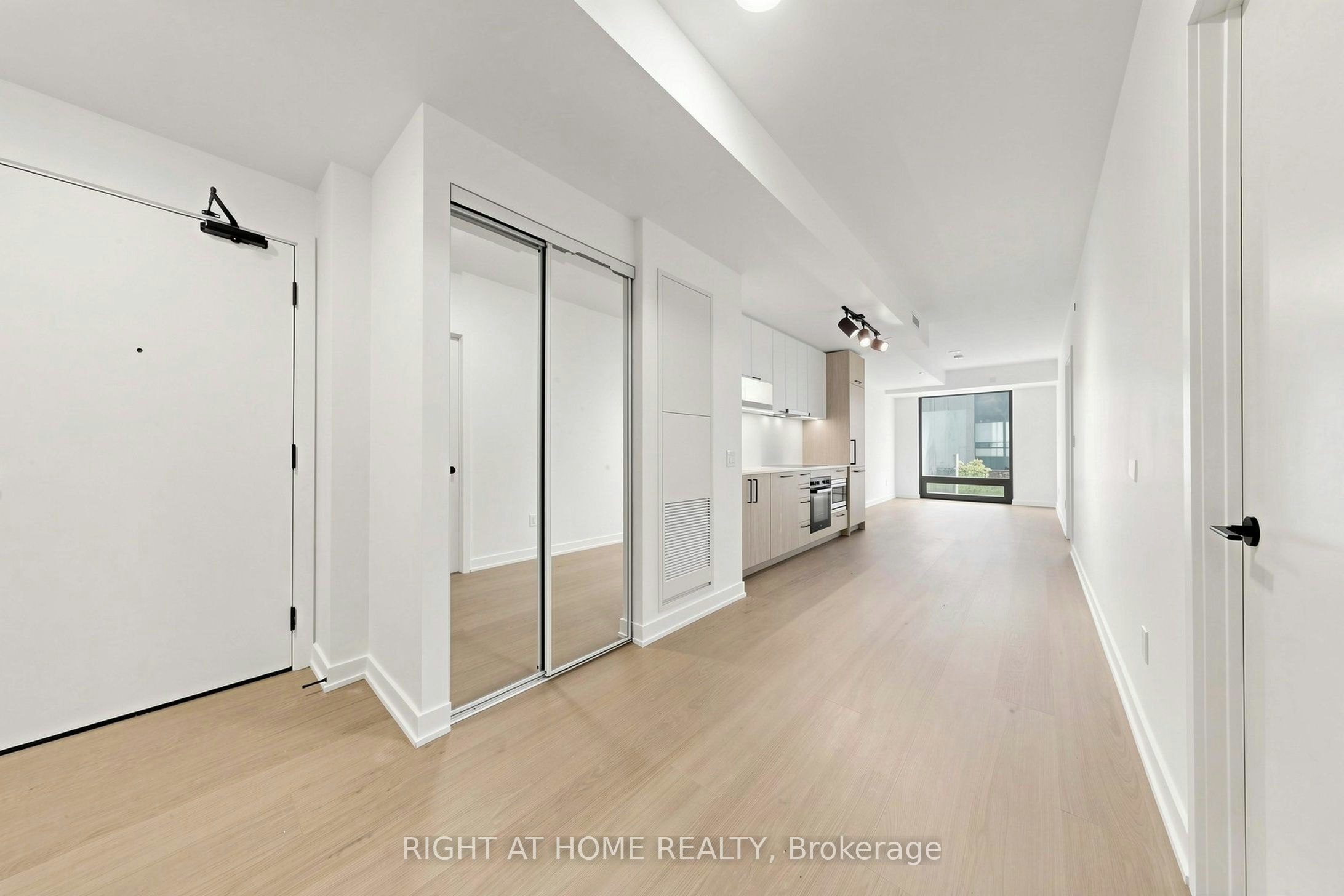 536-91 Montclair Avenue, Toronto, ON, M5P 0B1 - 6