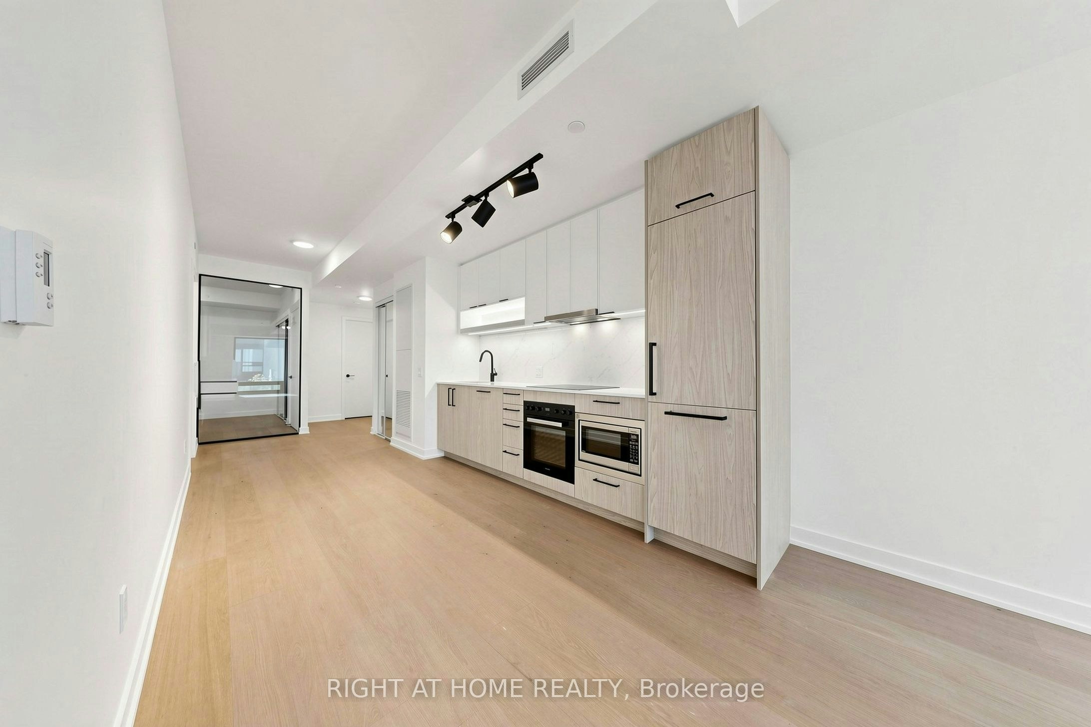 536-91 Montclair Avenue, Toronto, ON, M5P 0B1 - 11
