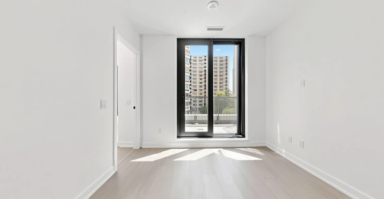 832-91 Montclair Avenue, Toronto, ON, M5P 0B1 - 7