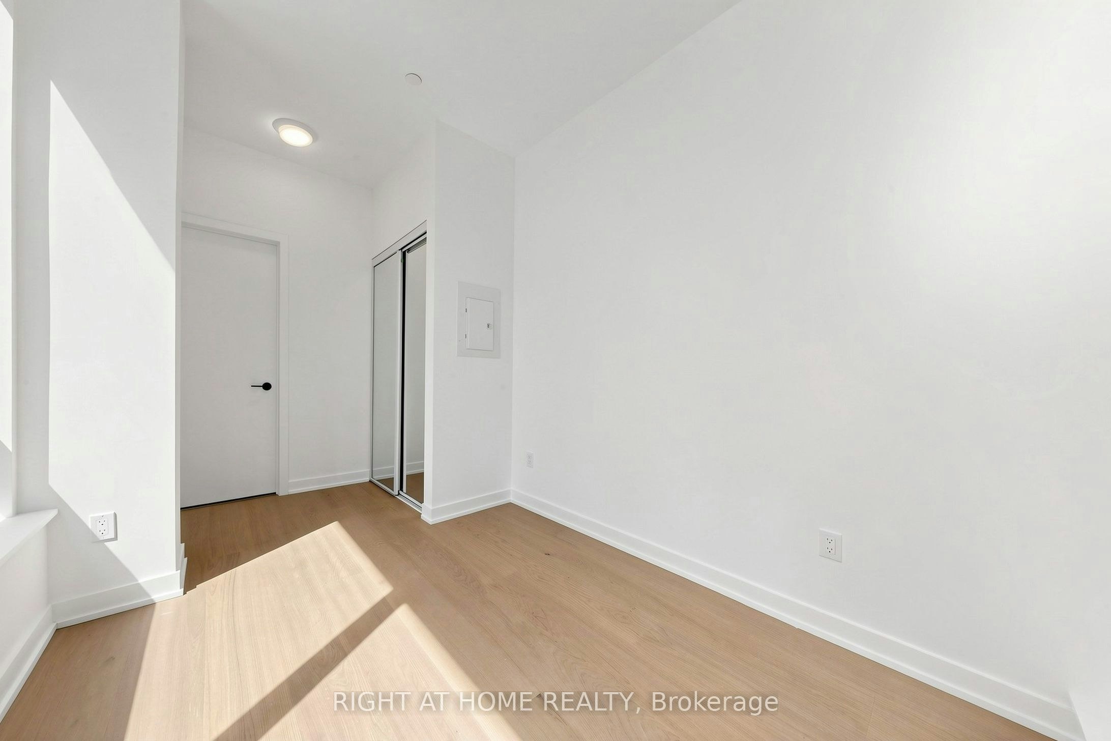 832-91 Montclair Avenue, Toronto, ON, M5P 0B1 - 19