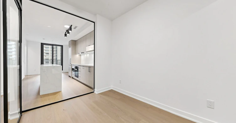832-91 Montclair Avenue, Toronto, ON, M5P 0B1 - 23