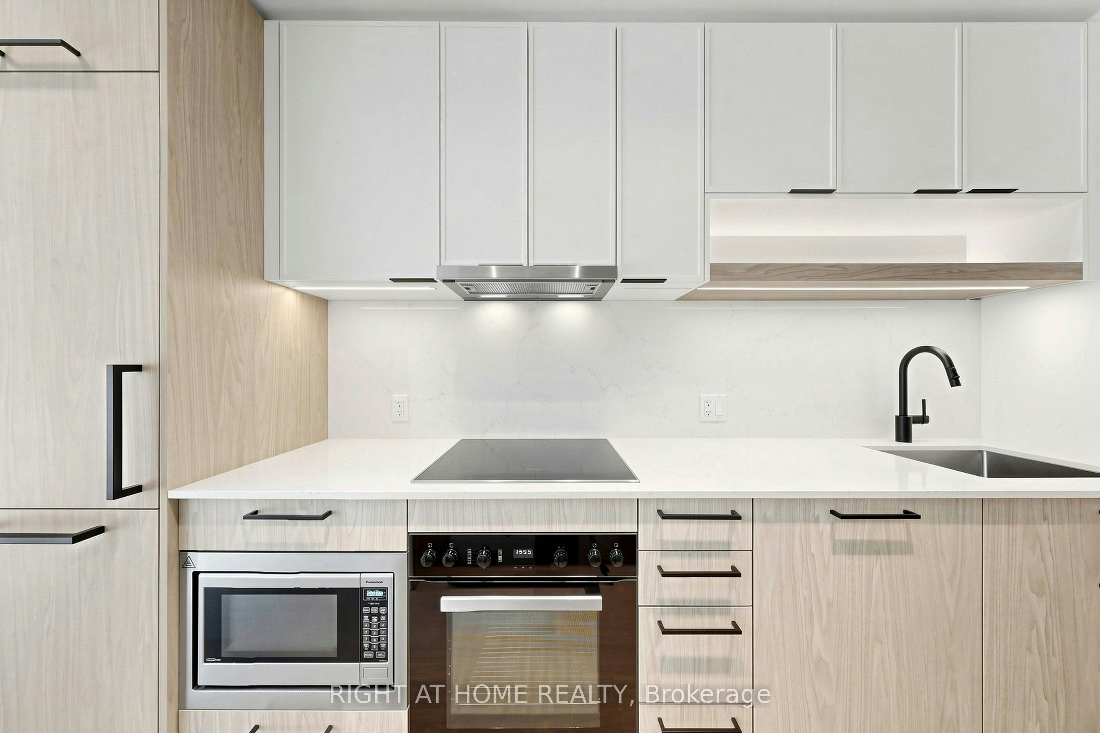 832-91 Montclair Avenue, Toronto, ON, M5P 0B1 - 12