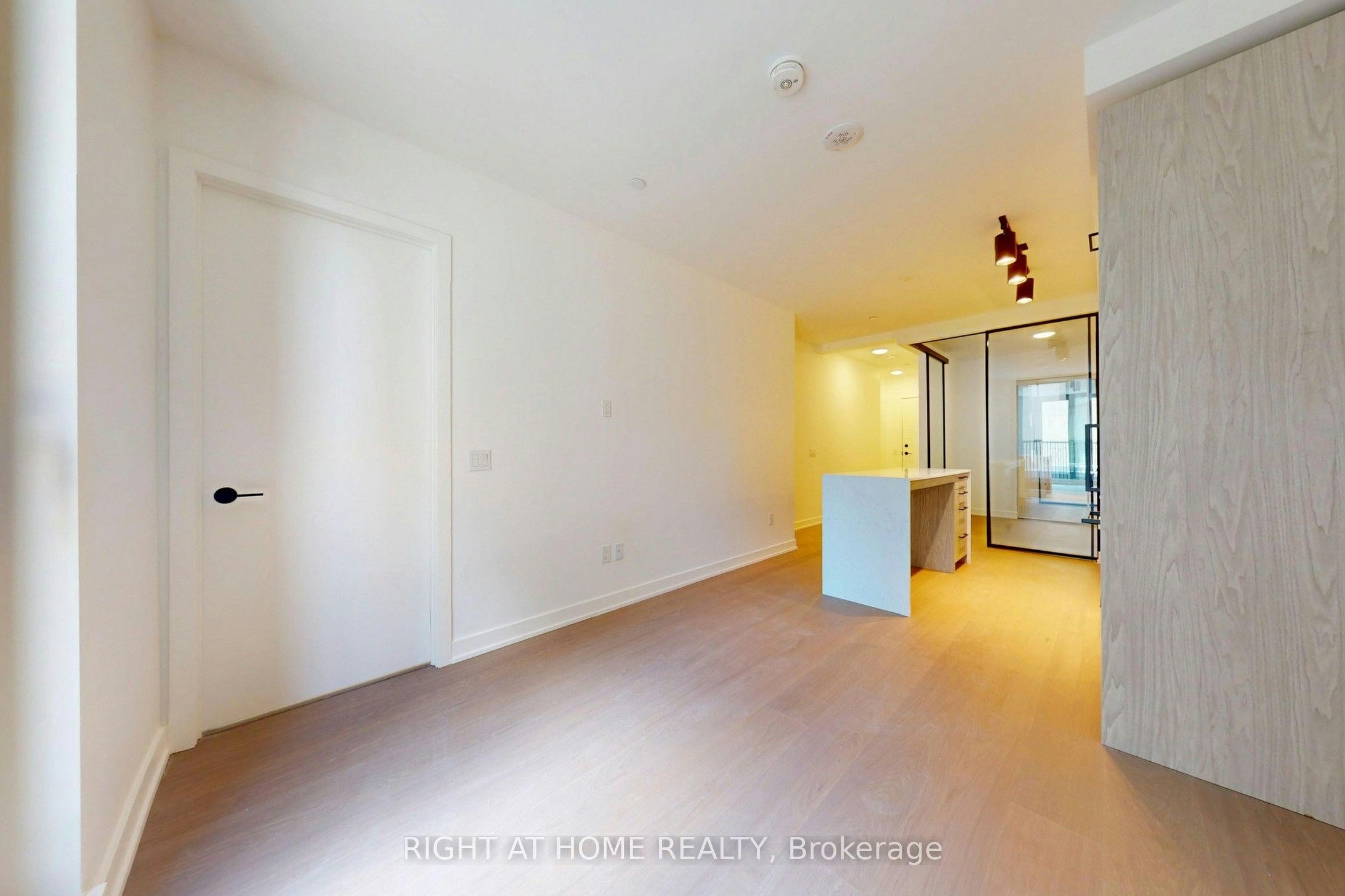 837-91 Montclair Avenue, Toronto, ON, M5P 0B1 - 8