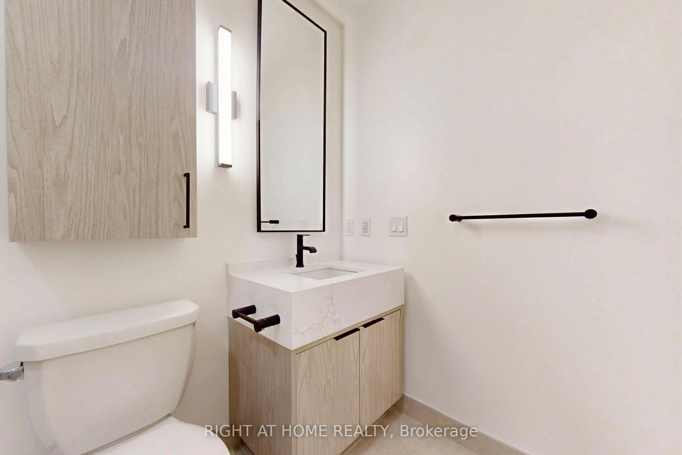 837-91 Montclair Avenue, Toronto, ON, M5P 0B1 - 24