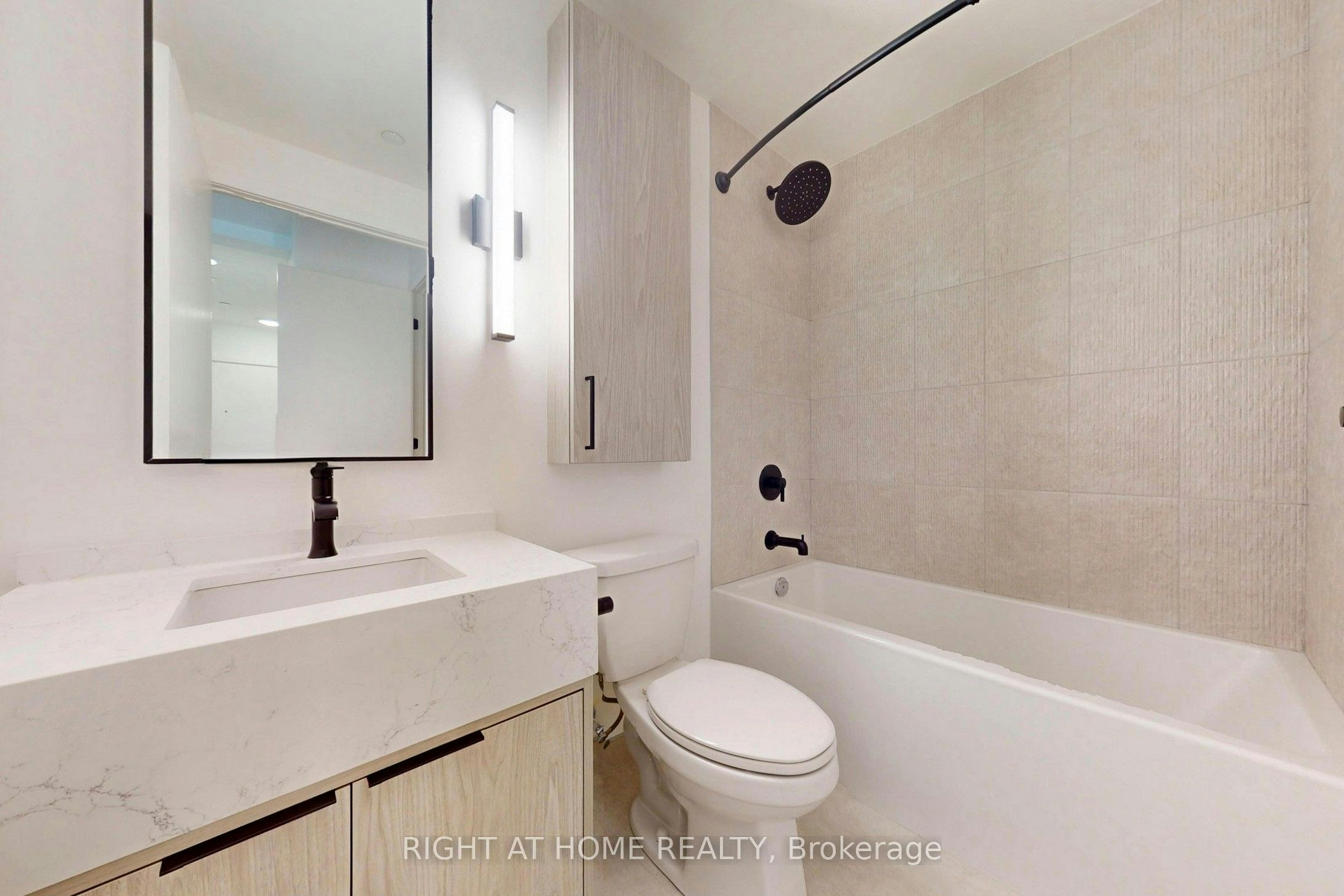 837-91 Montclair Avenue, Toronto, ON, M5P 0B1 - 32