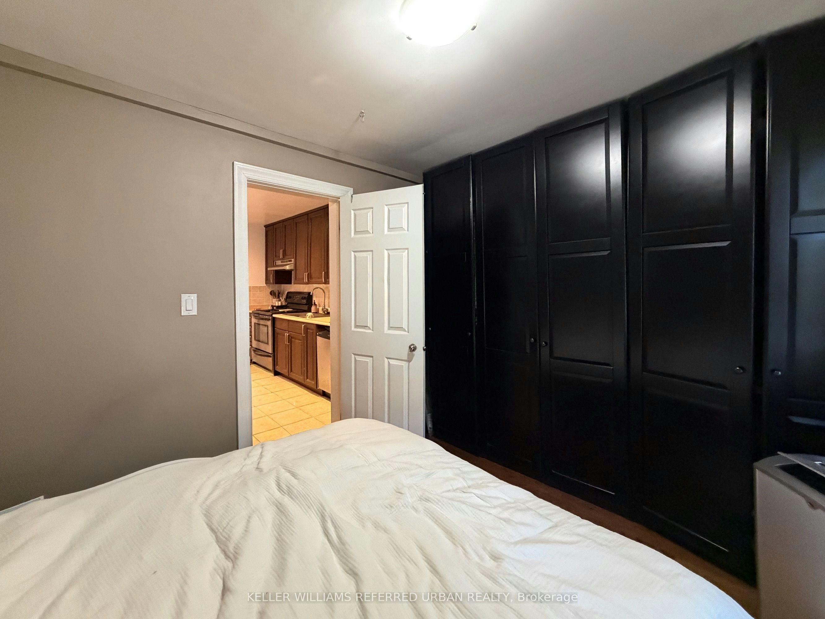 Main-429 Ossington Avenue, Toronto, ON, M6J 3A6 - 5