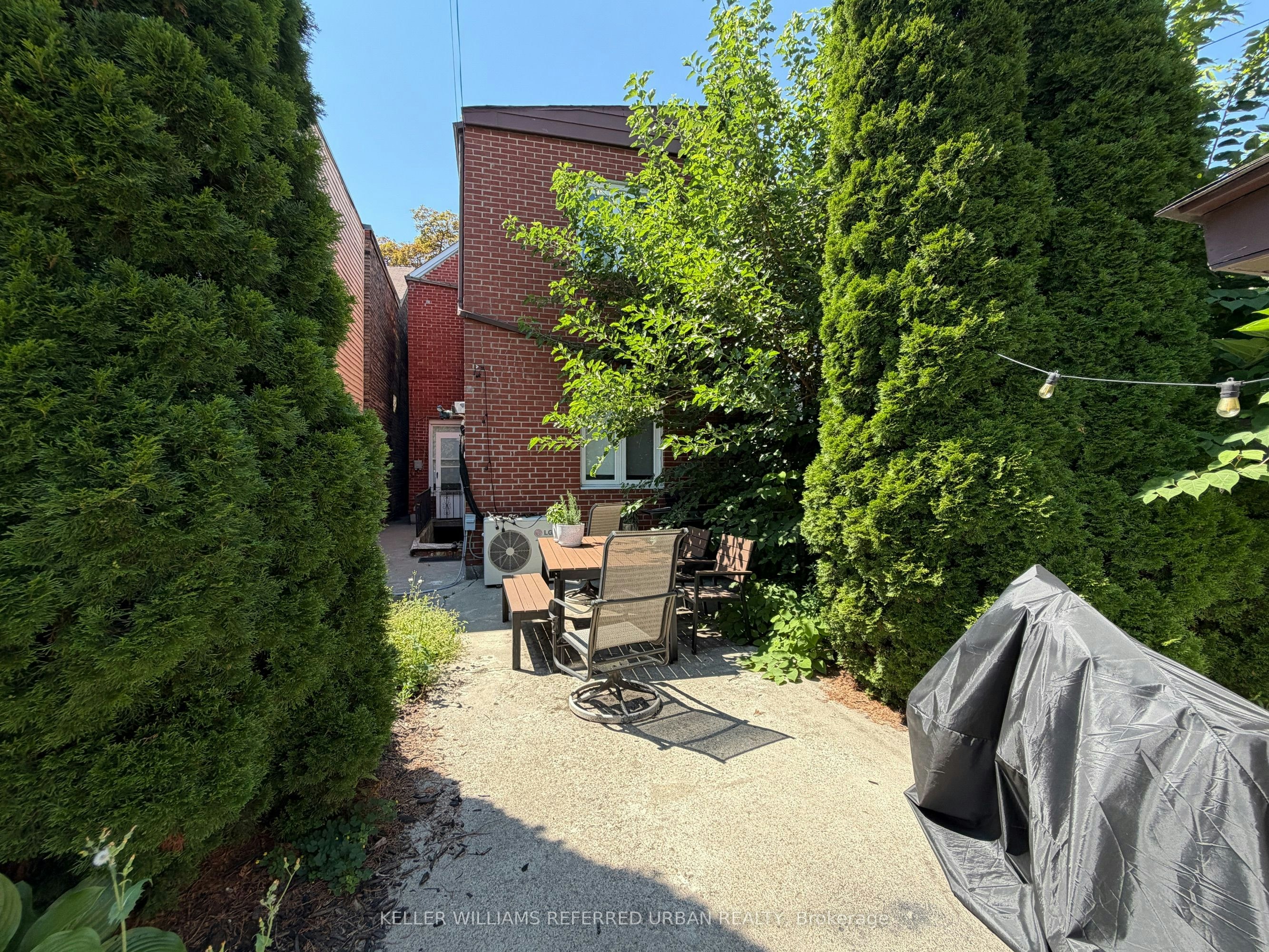 Main-429 Ossington Avenue, Toronto, ON, M6J 3A6 - 14