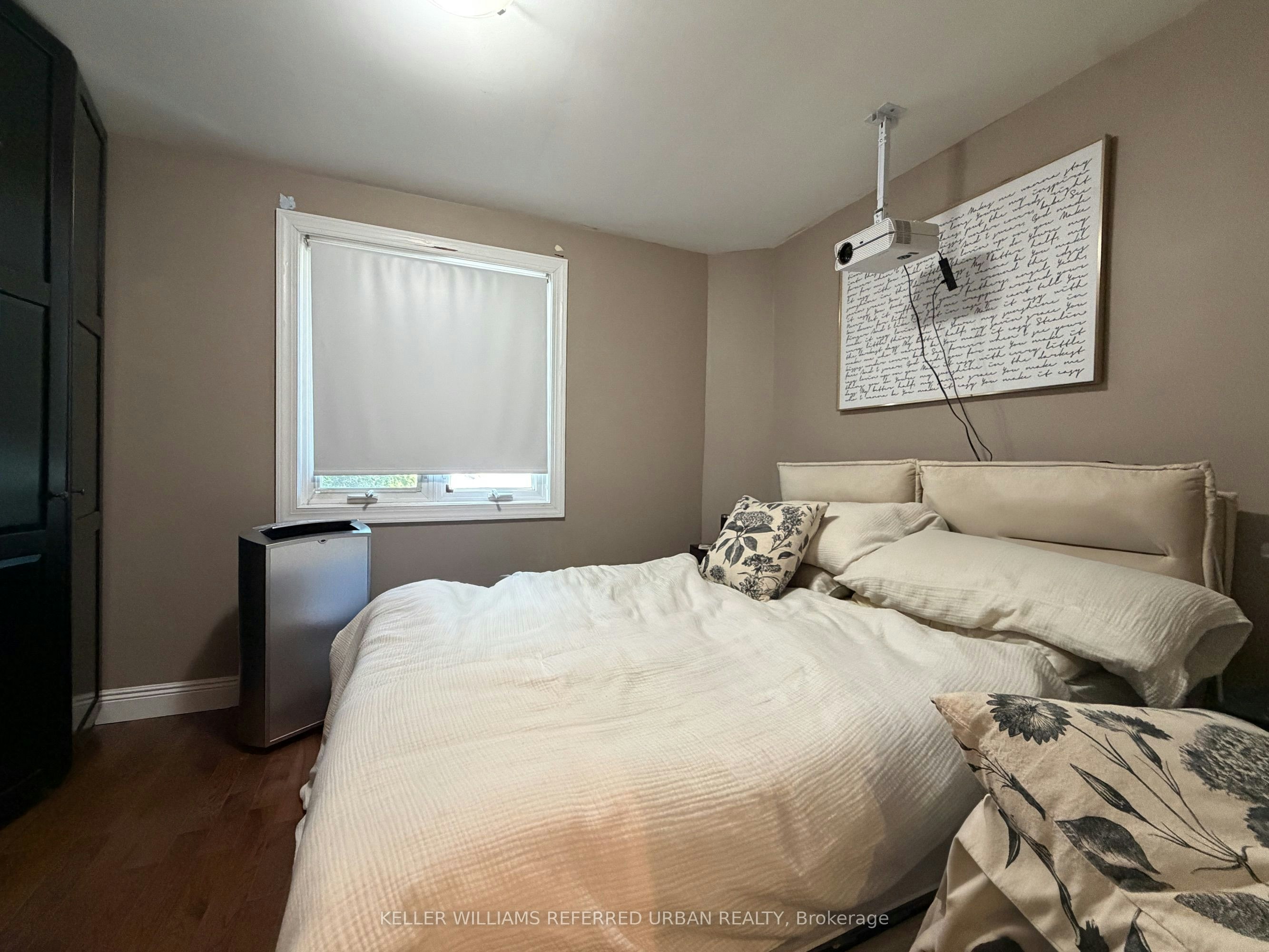 Main-429 Ossington Avenue, Toronto, ON, M6J 3A6 - 4