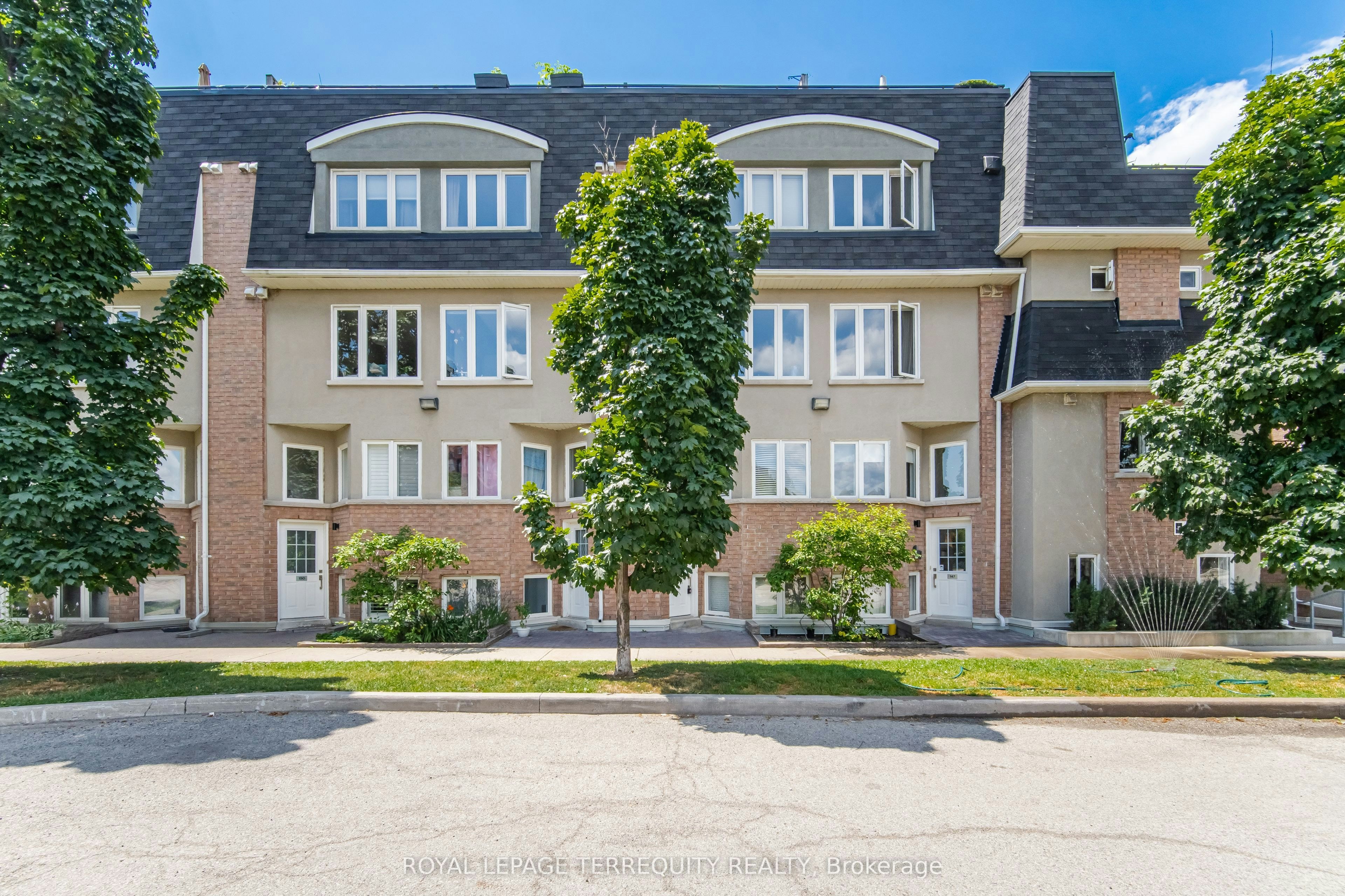148-10 Merchant Lane, Toronto, ON, M6P 4J6