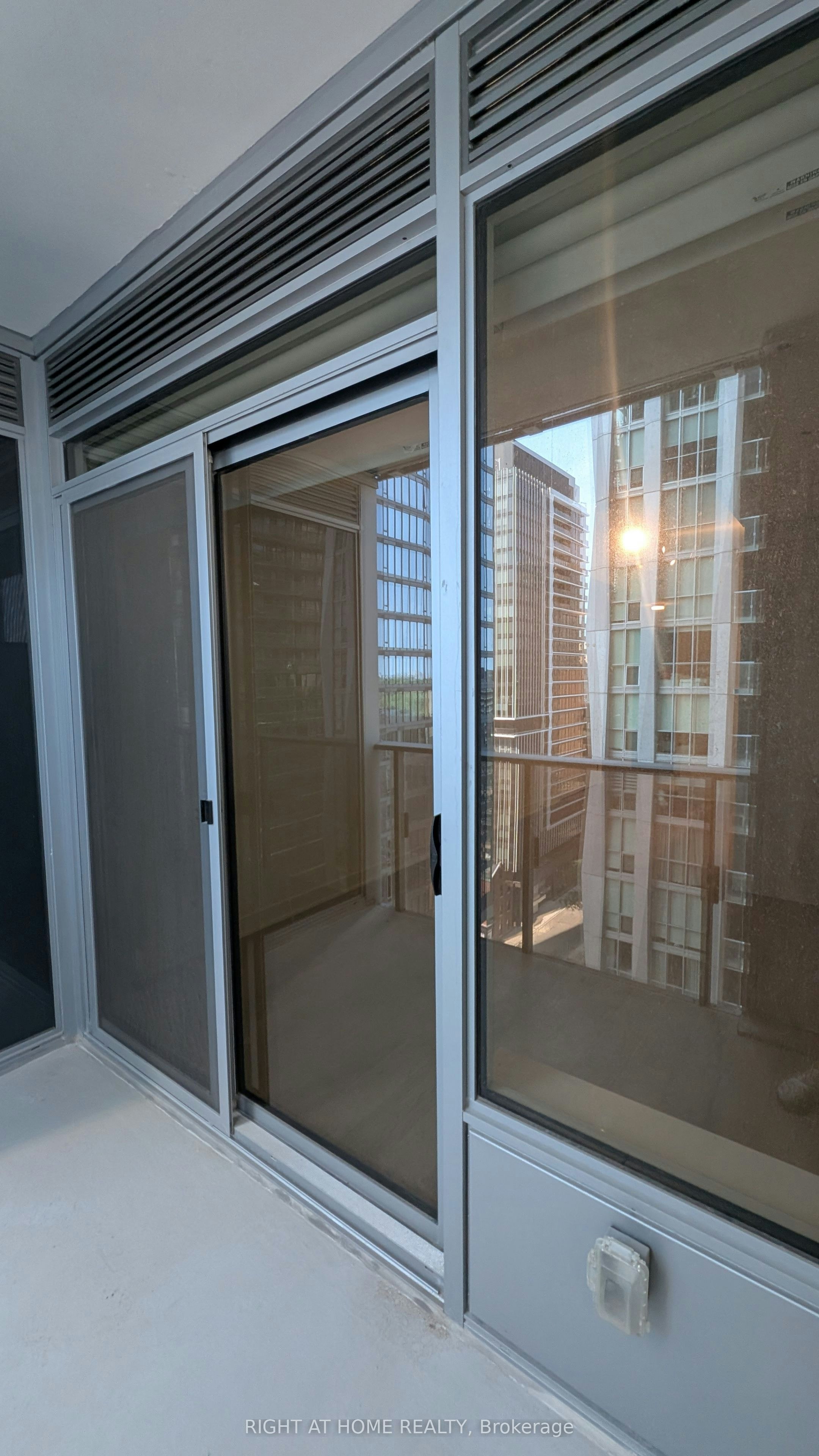 1108-11 Yorkville Avenue, Toronto, ON, M4W 1L2 - 8