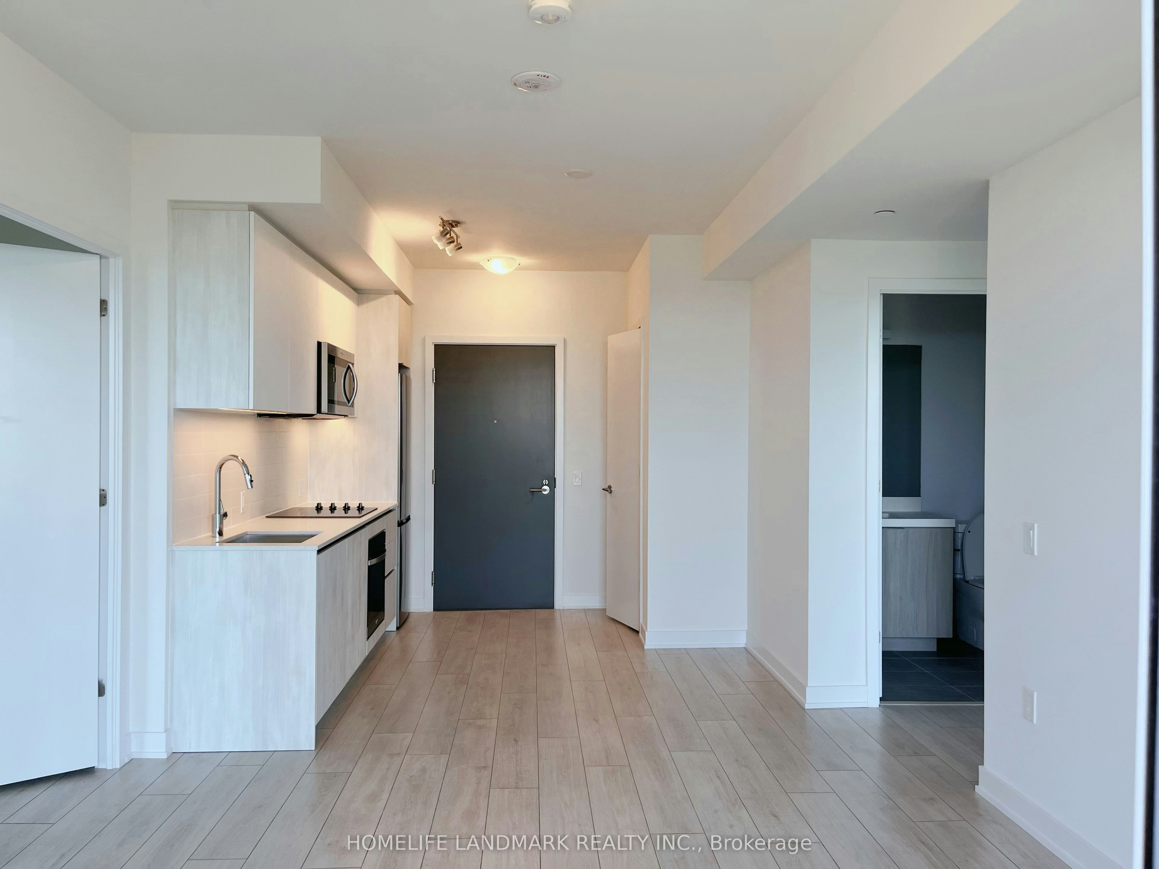 1525-5858 Yonge Street, Toronto, ON, M2M 0C6 - 4