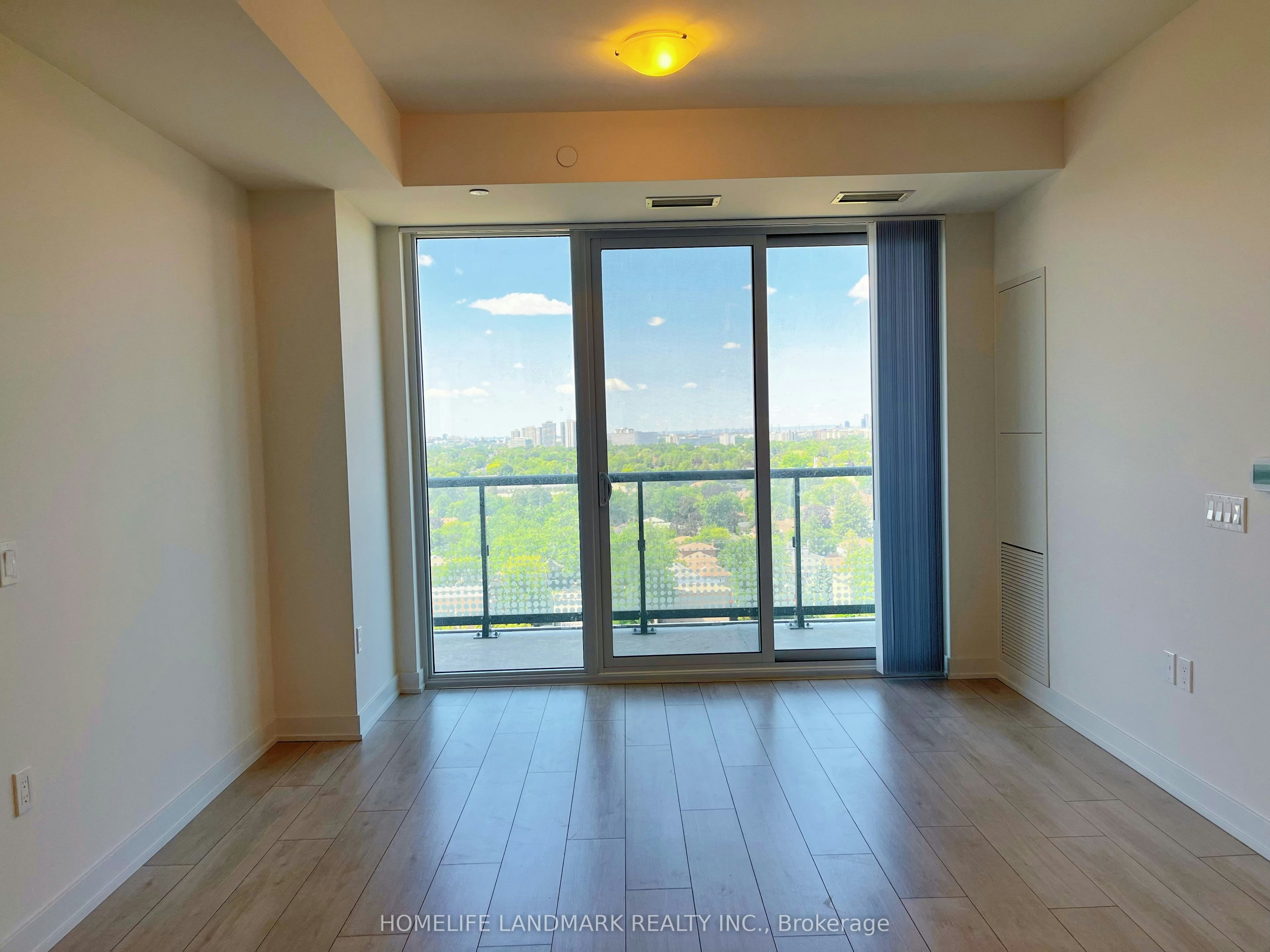 1525-5858 Yonge Street, Toronto, ON, M2M 0C6 - 3