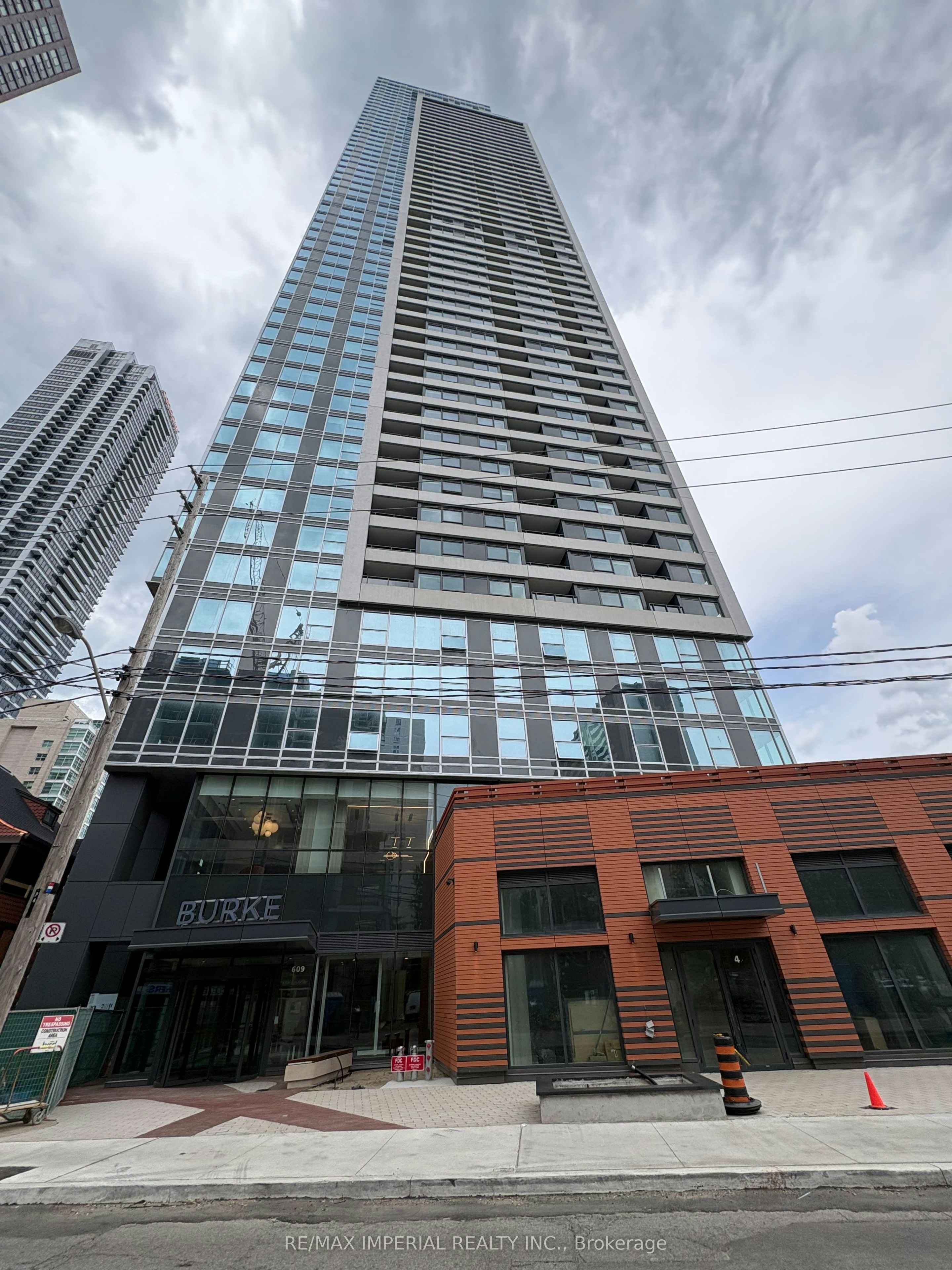 4210-609 Sherbourne Street, Toronto, ON, M4X 0A4 - 2