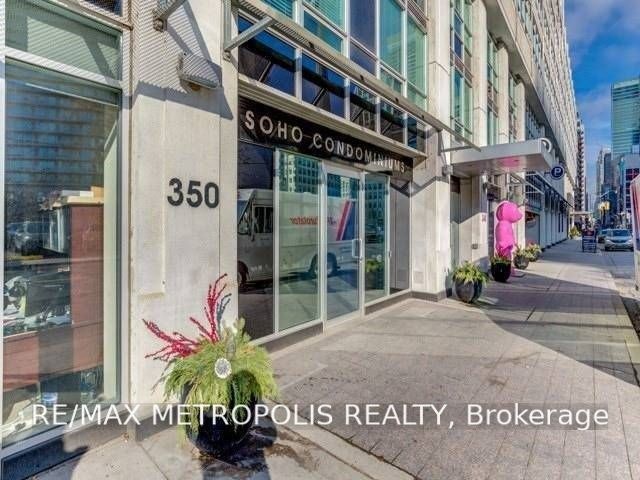 M08-350 Wellington Street W, Toronto, ON, M5V 3W9 - 2