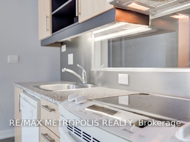 M08-350 Wellington Street W, Toronto, ON, M5V 3W9 - 12