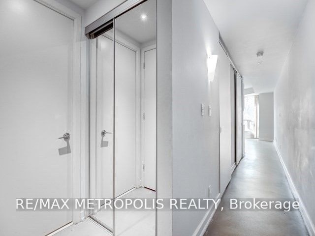 M08-350 Wellington Street W, Toronto, ON, M5V 3W9 - 4