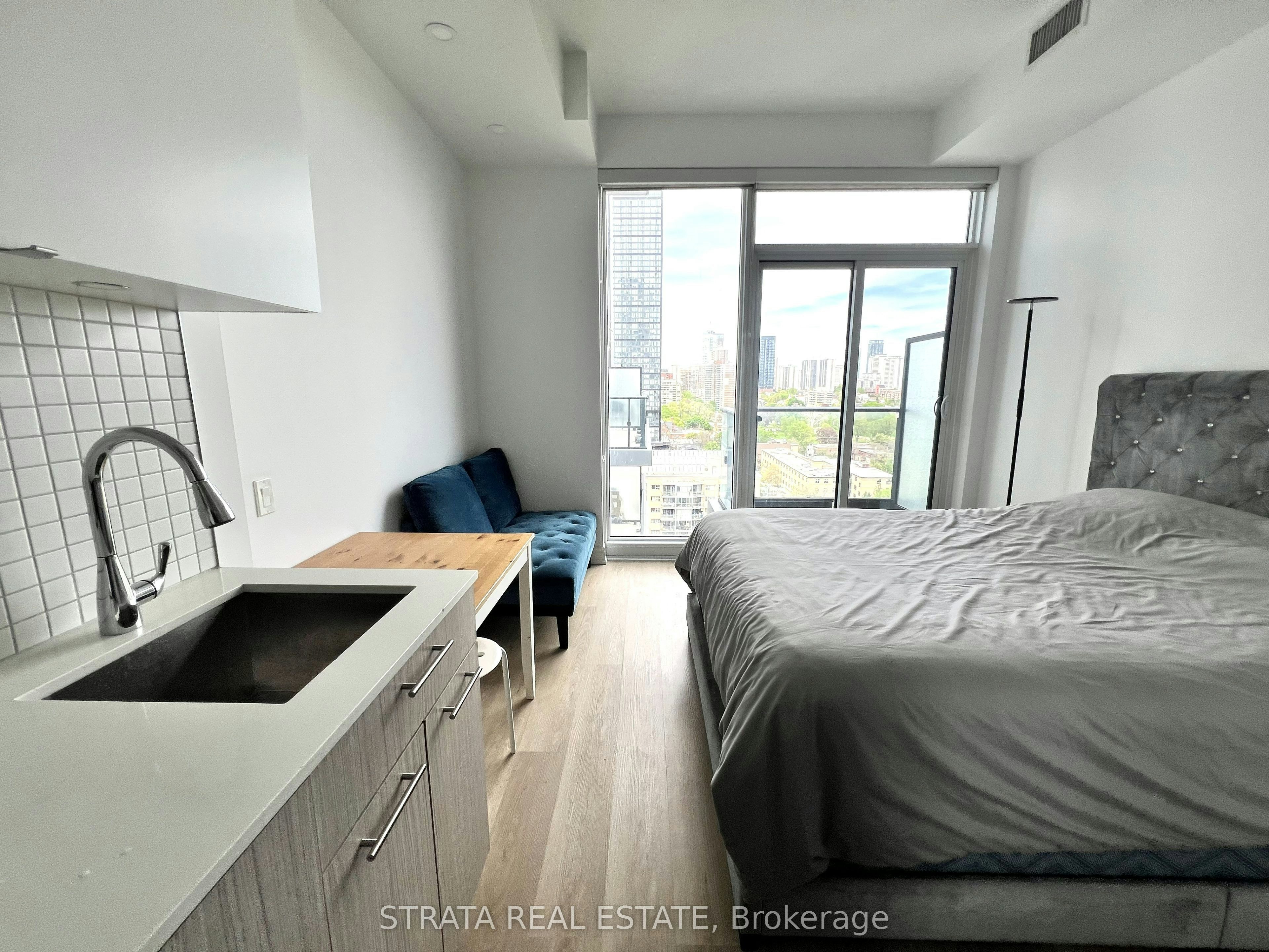 1901-251 Jarvis Street, Toronto, ON, M5B 0C3 - 3