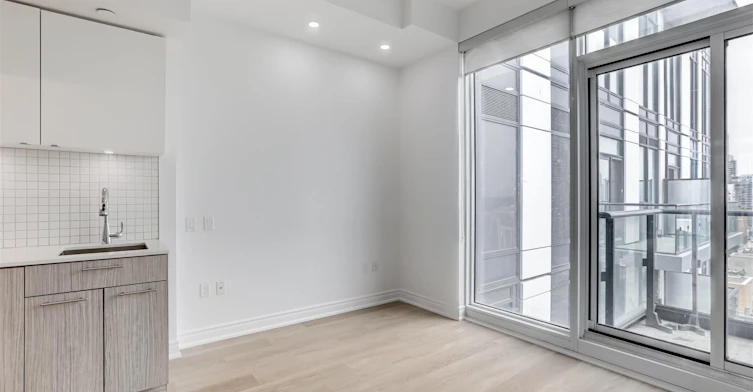 1901-251 Jarvis Street, Toronto, ON, M5B 0C3 - 11