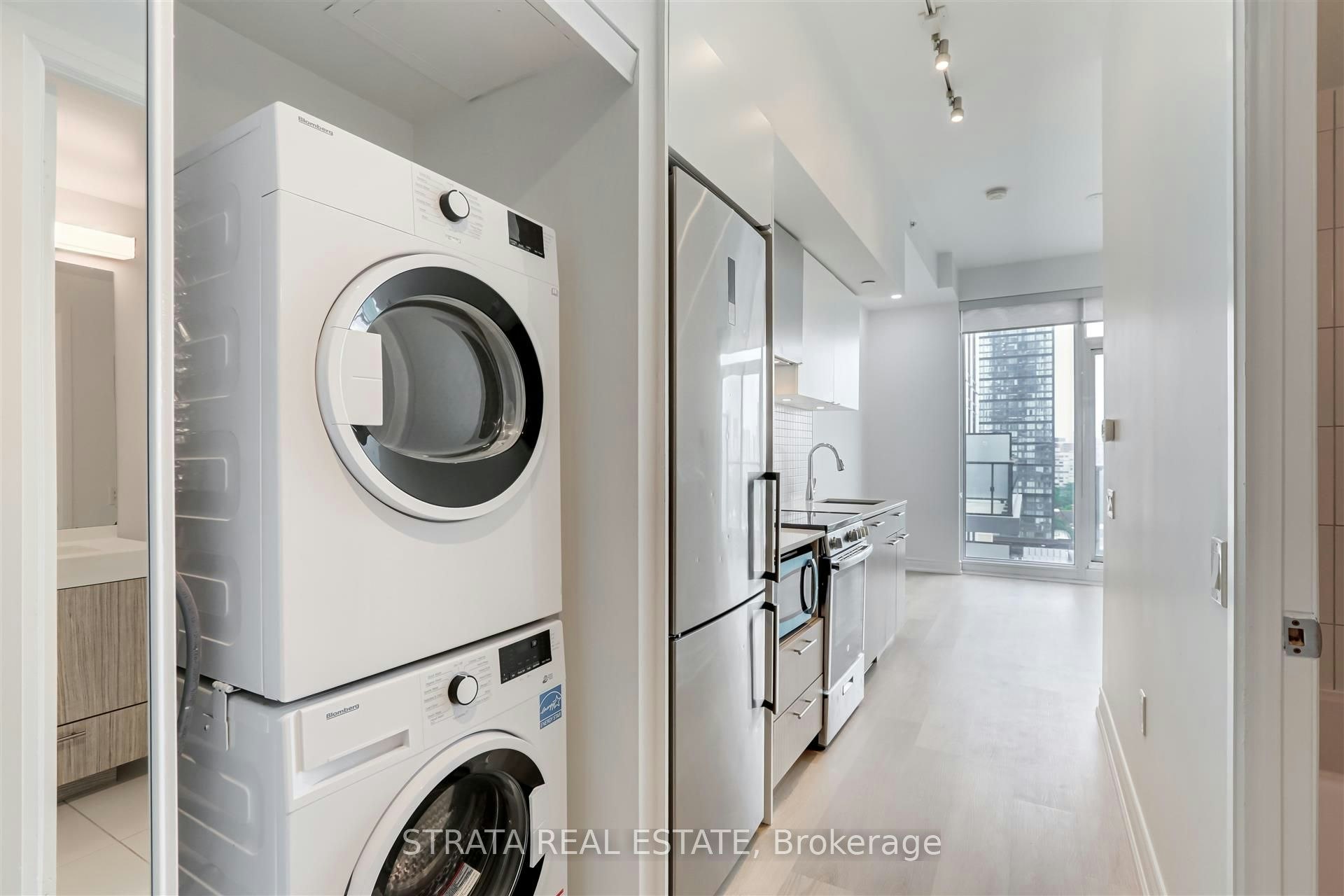1901-251 Jarvis Street, Toronto, ON, M5B 0C3 - 16