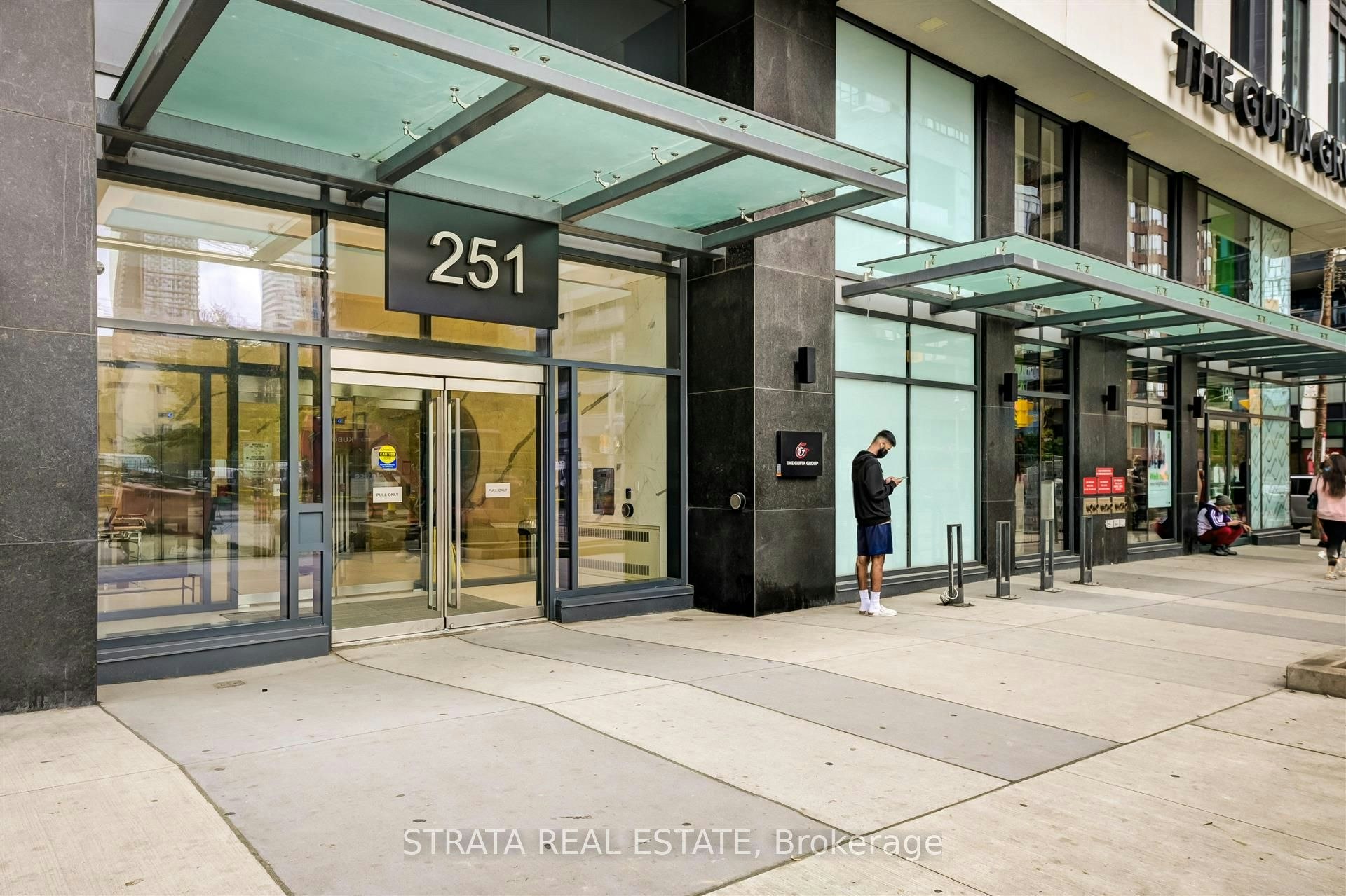 1901-251 Jarvis Street, Toronto, ON, M5B 0C3 - 23